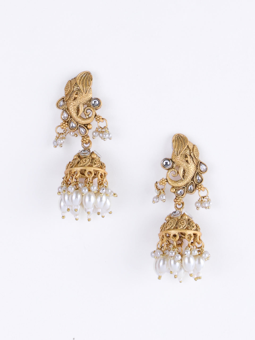 Gold Plated Kundan Studded & Beaded Jewellery Set