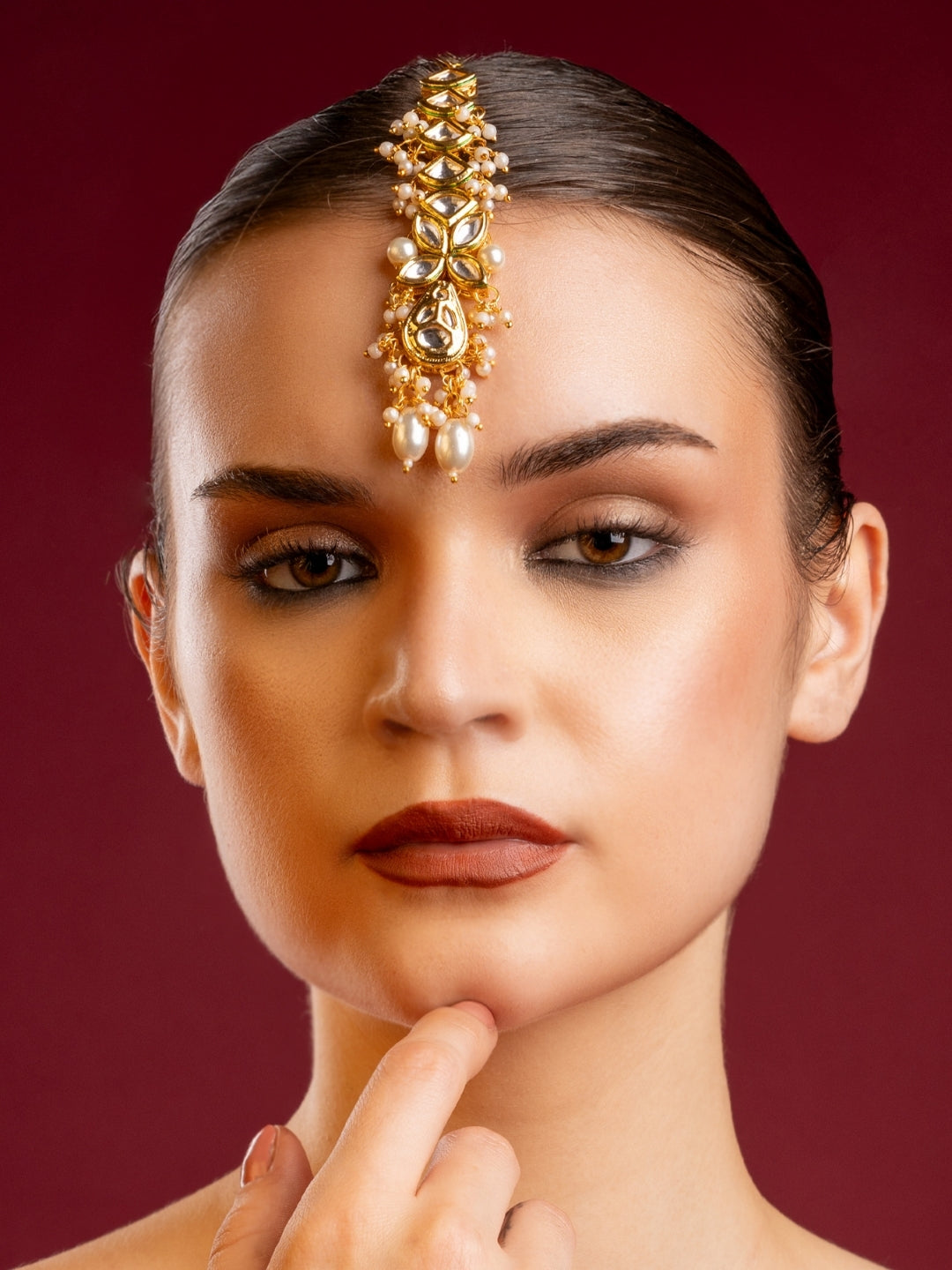 Gold-Plated Kundan Studded & Pearls Beaded Maang Tikka