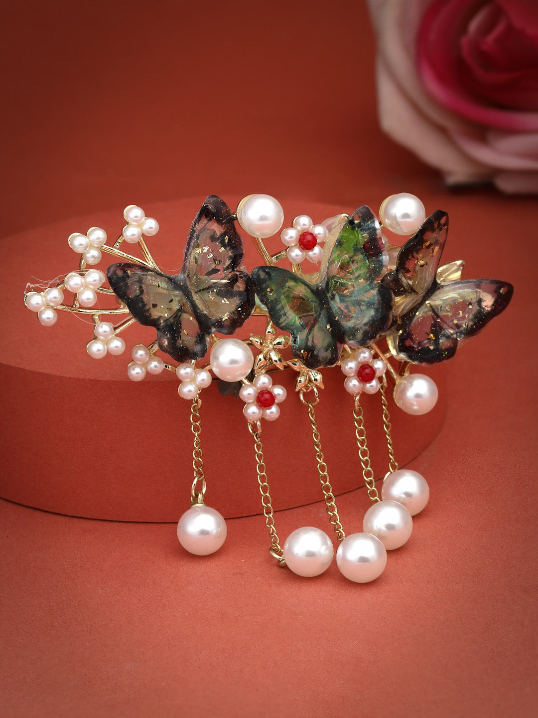 Women Embellished Alligator Hair Clip