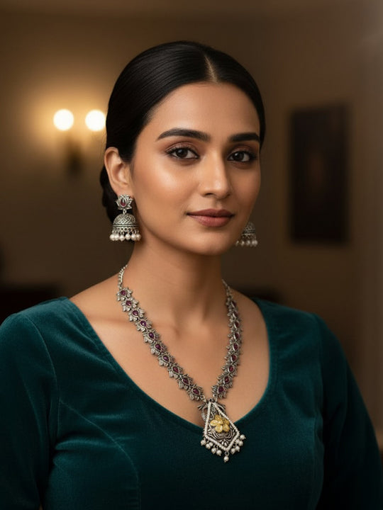 Silver-Plated Kundan Studded & Artificial Beaded Oxidised Necklace With Earrings