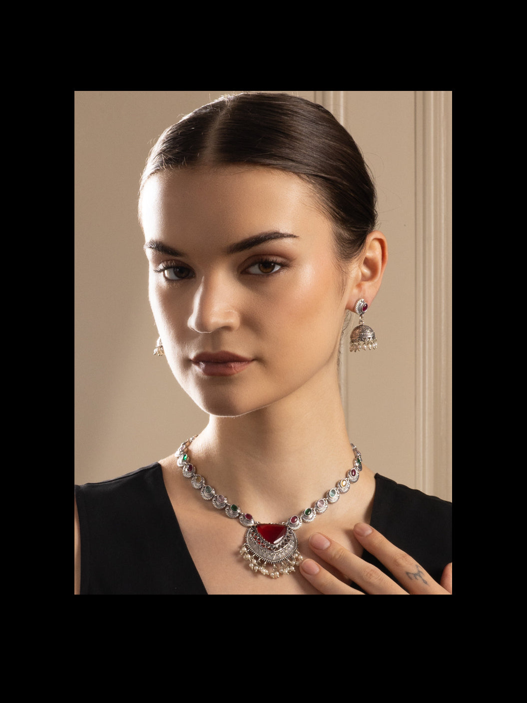 Stones Studded & Beaded Jewellery Set