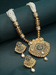 Gold-Toned Stone-Studded Jewellery Set