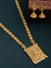 Gold-Plated & White Kundan & Pearl Beaded Jewellery Set