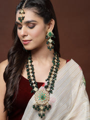 Gold-Plated & Green Kundan Studded & Beaded Jewellery Set