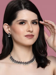 Silver-Plated Stone-Studded & Pearl-Beaded Necklace And Earrings