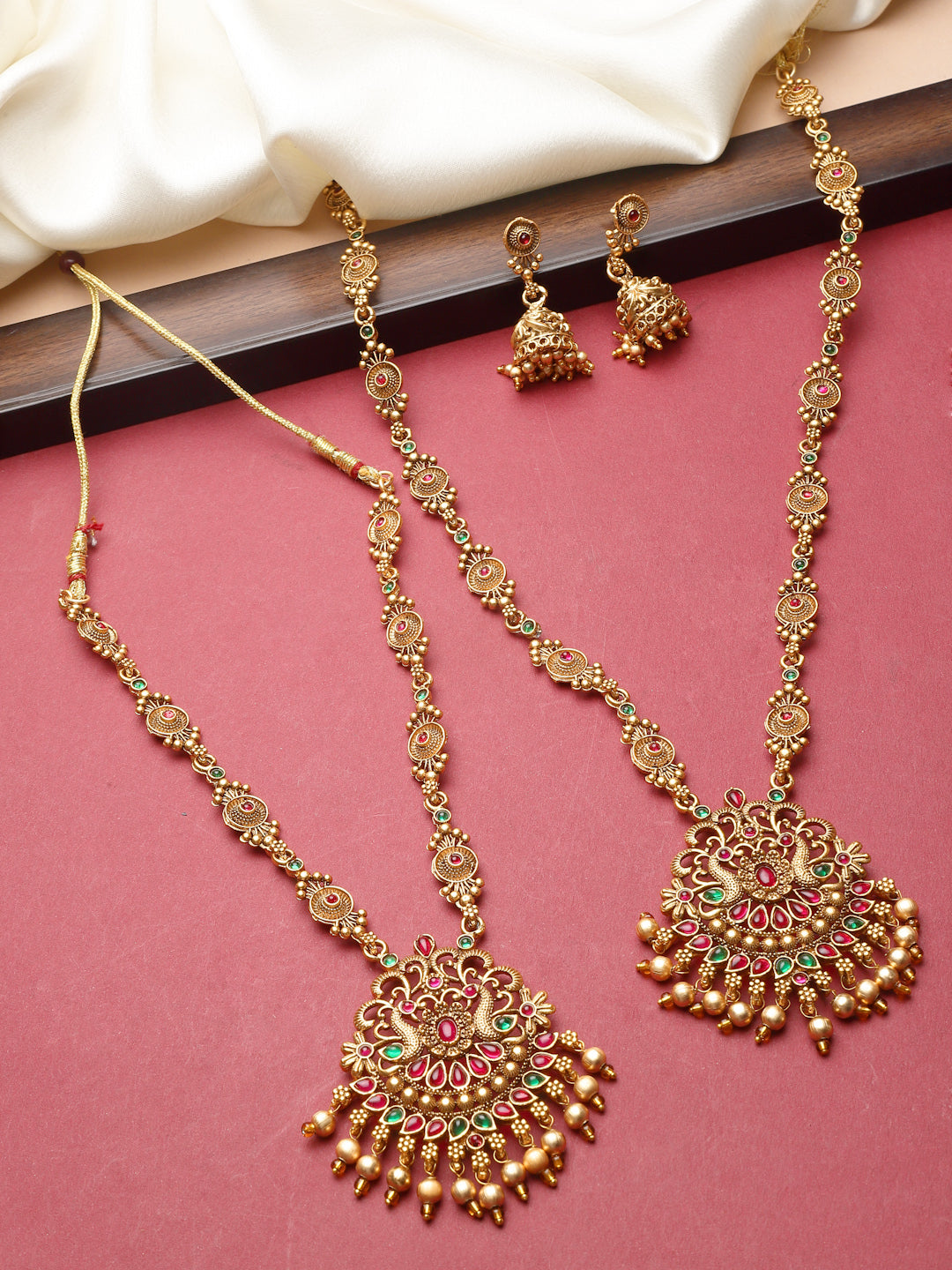 Gold-Plated Stones Studded & Beaded Jewellery Set