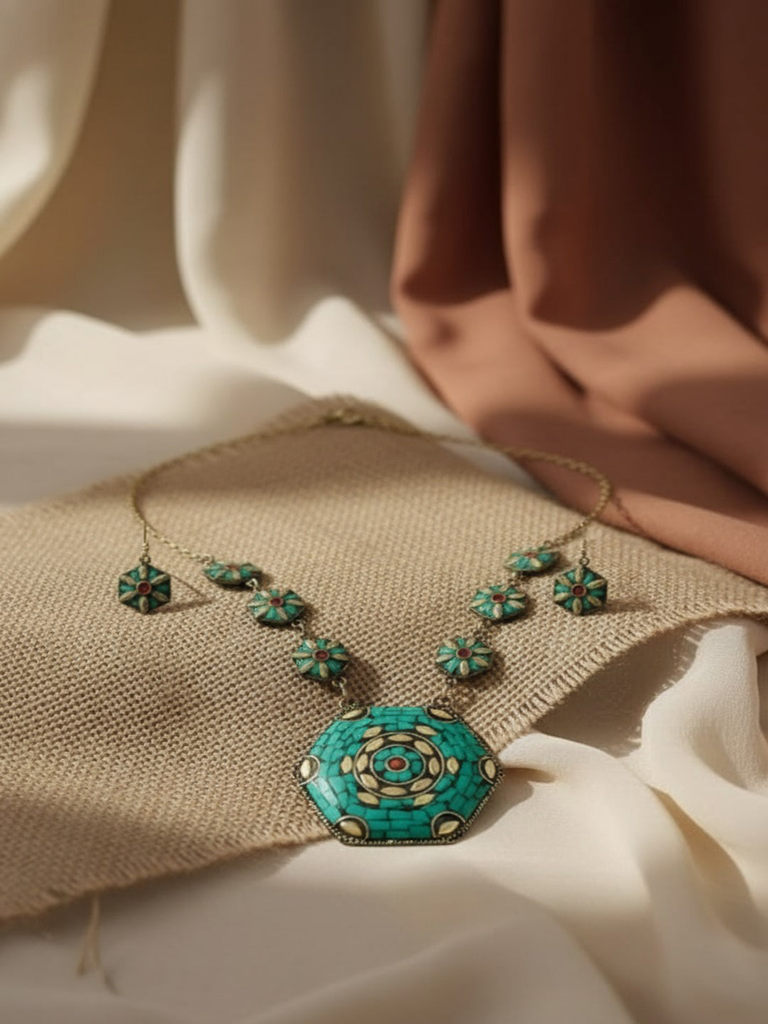 Gold-Plated Artificial Stones Studded Necklace With Earrings
