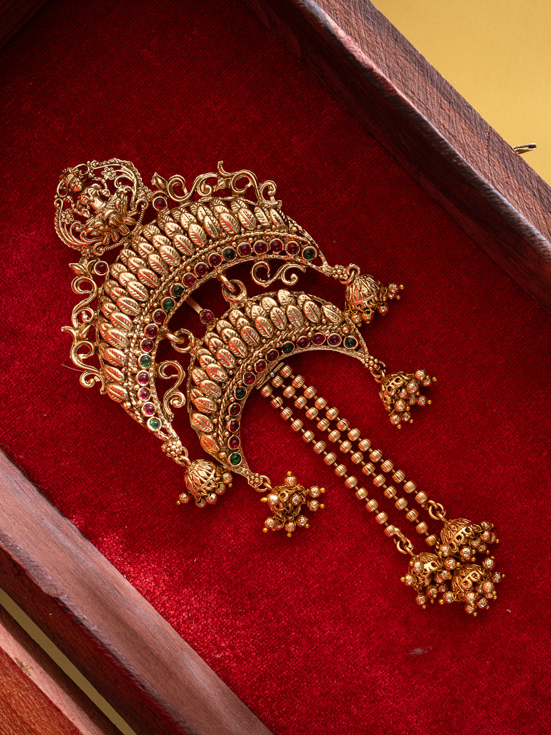 Women Embellished Hair Accessory Set of