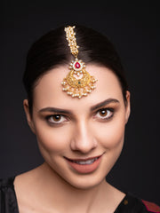 Gold-Plated Kundan Studded & Pearls Beaded Maang Tikka