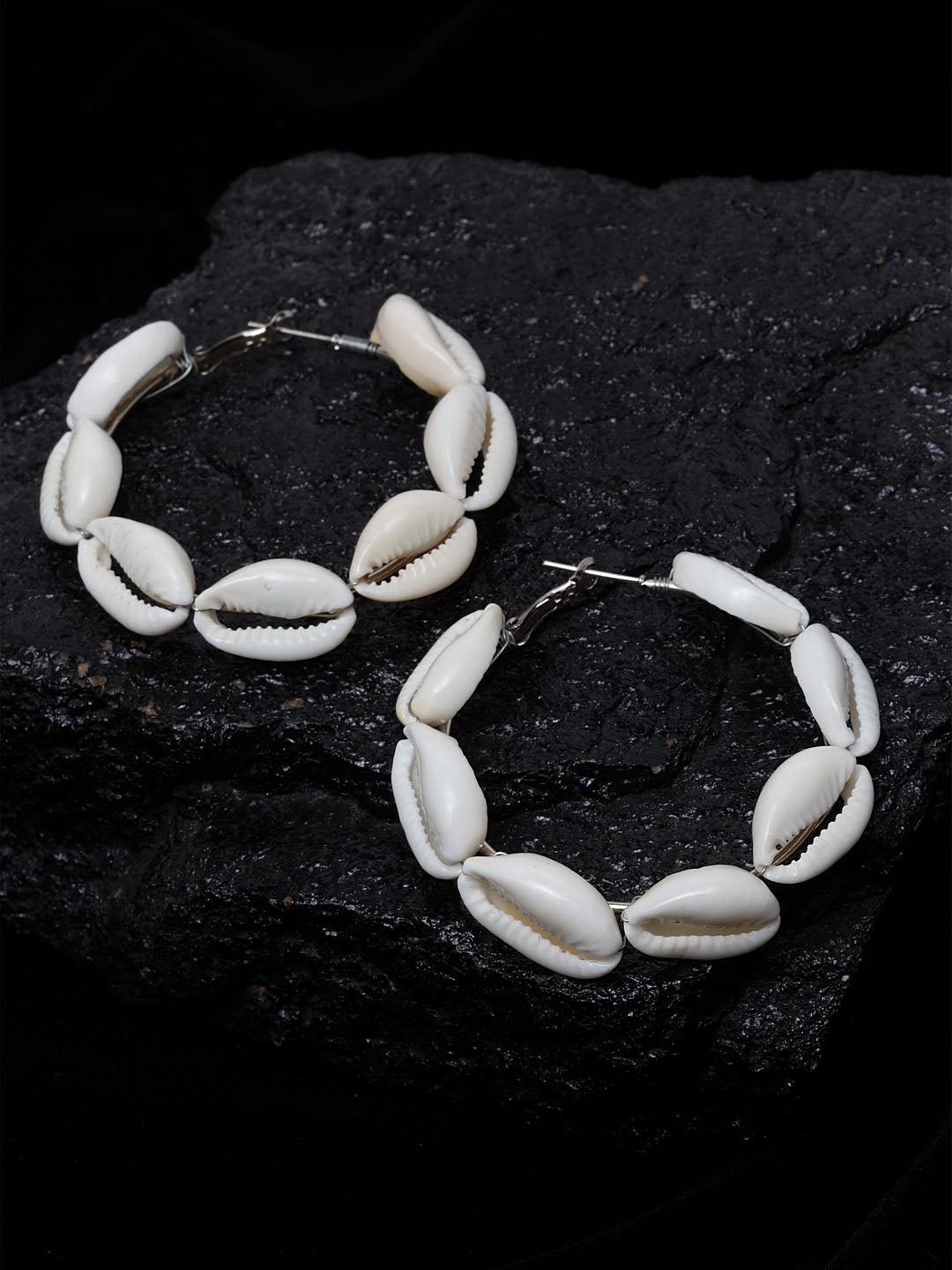 Silver-Plated & Off-White Sea Shell Circular Hoop Earrings