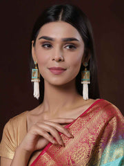 Woman Gold-Toned Classic Pearl Embellished Handcrafted Jhumka Earrings