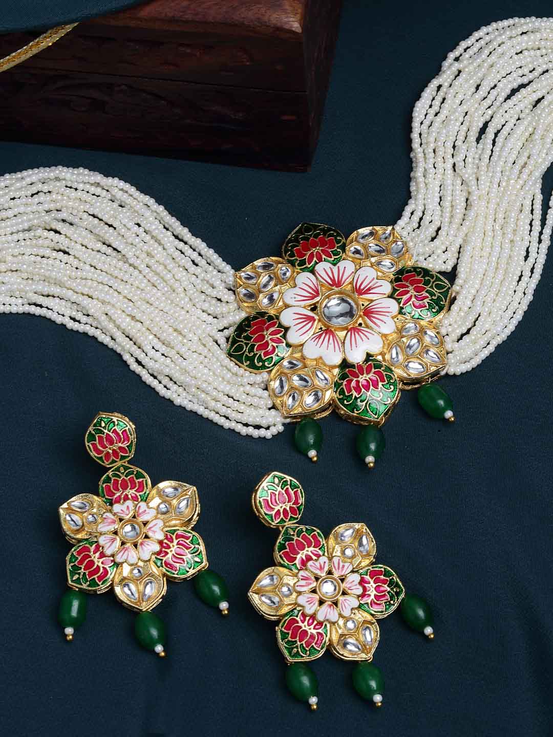 Gold -Plated Gold Kundan Studded Jewellery Set